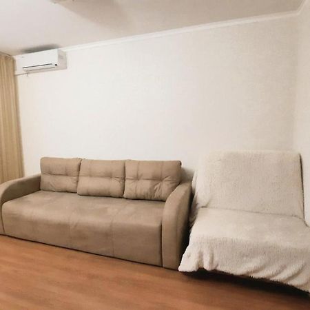 Двухкомнатная Квартира 300М От Моря Ул Парковая 18 Отчетные Док Chornomorsk Luaran gambar
